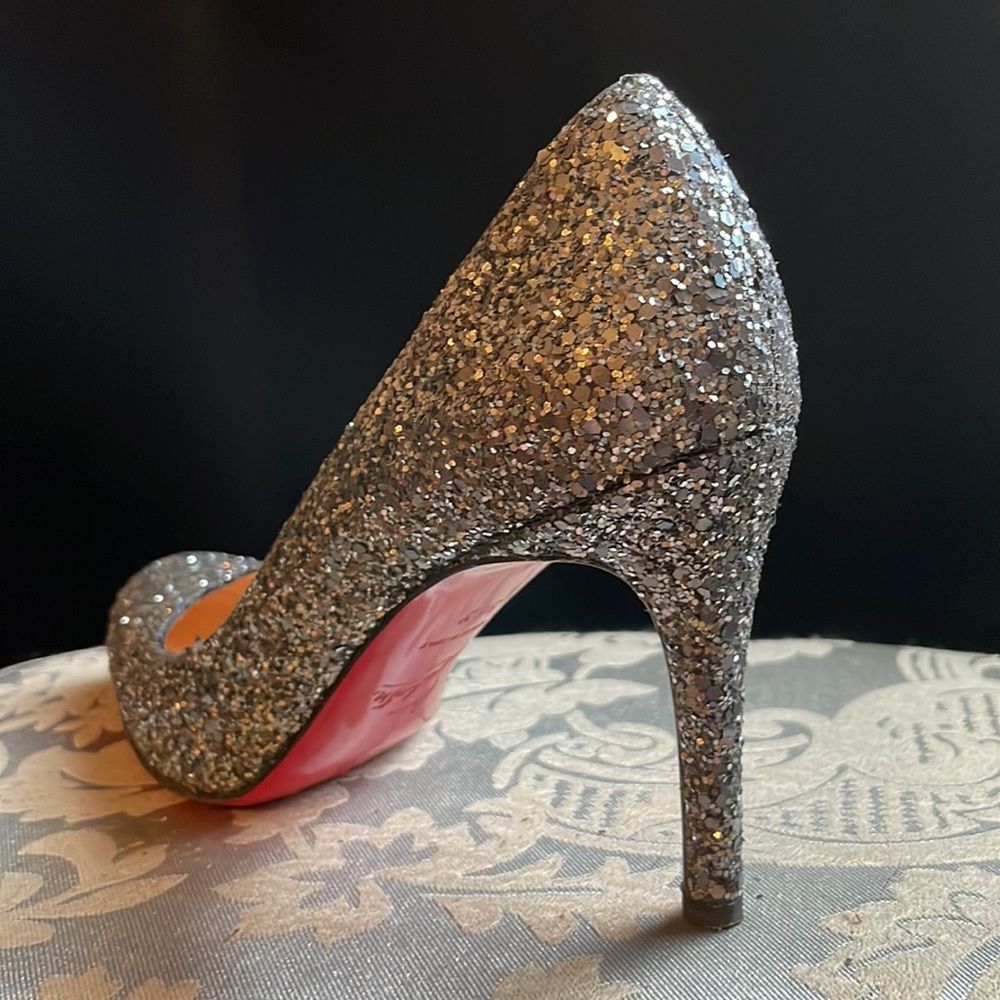 Authentic Christian Louboutin Silver Sparkle Heels Sz 6 36.5